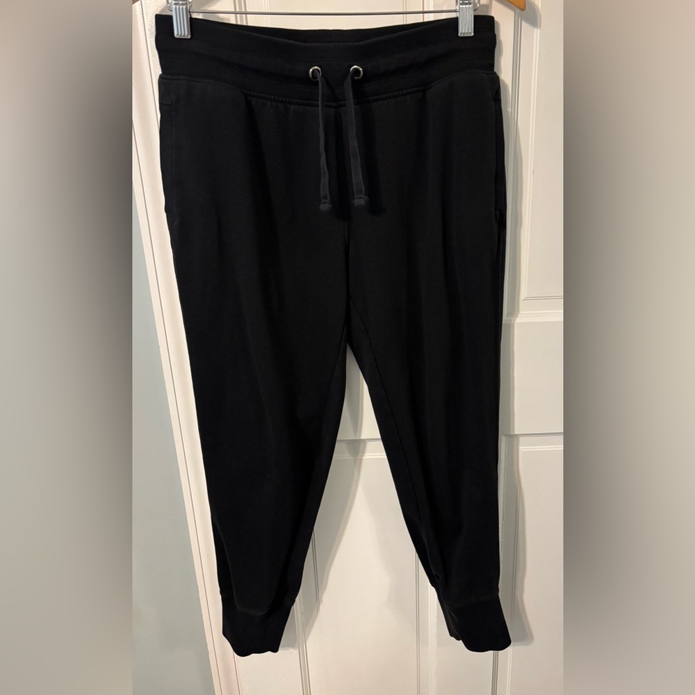 Gap Women’s Basic Black Drawstring Joggers Medium